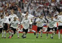 半岛体育官网-葡萄牙老将纳尼宣布退役